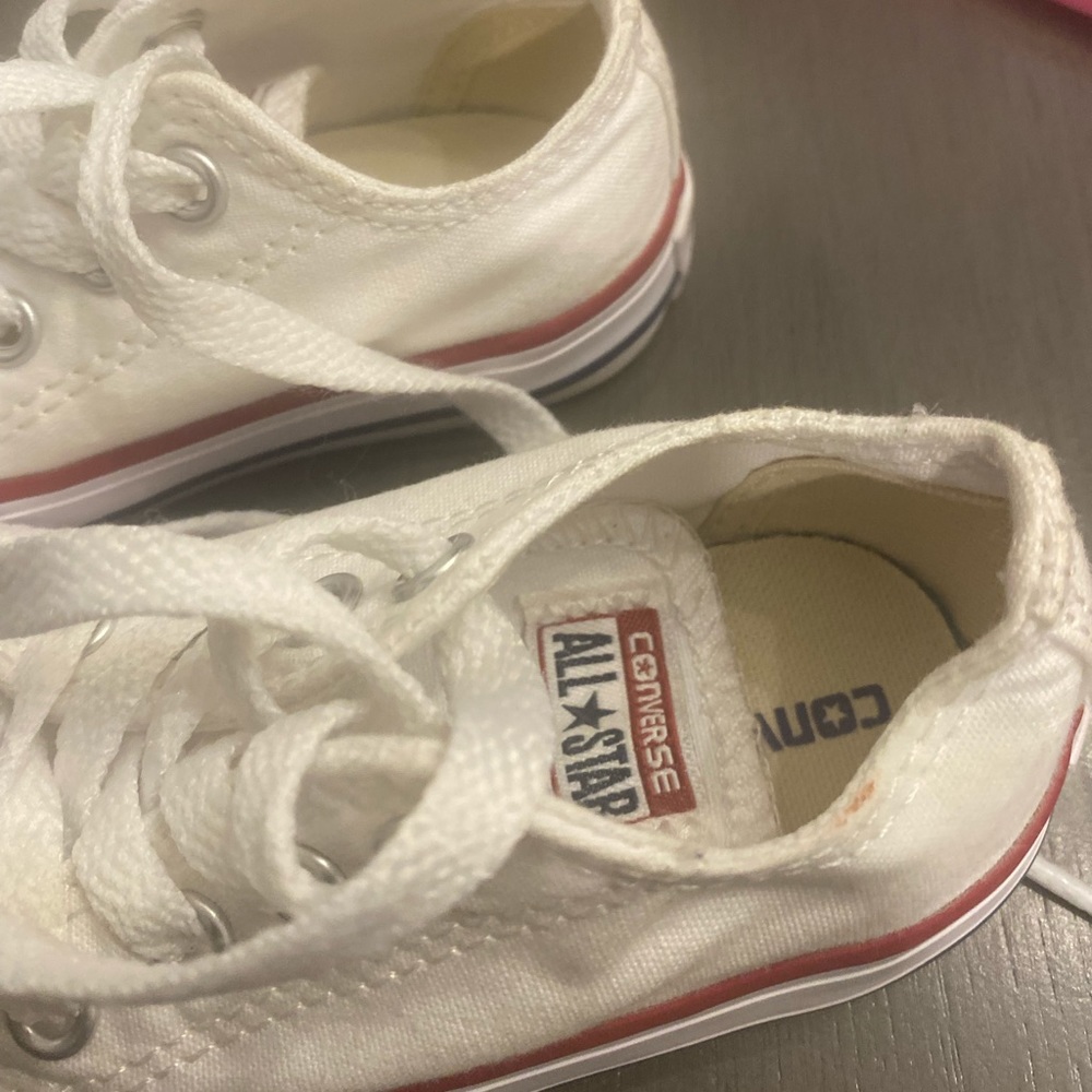 All star converse size 5 US